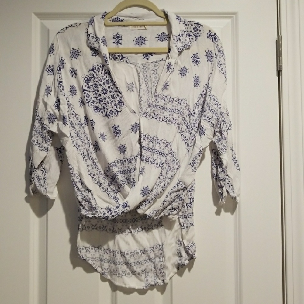 Miss Love wrap high low top